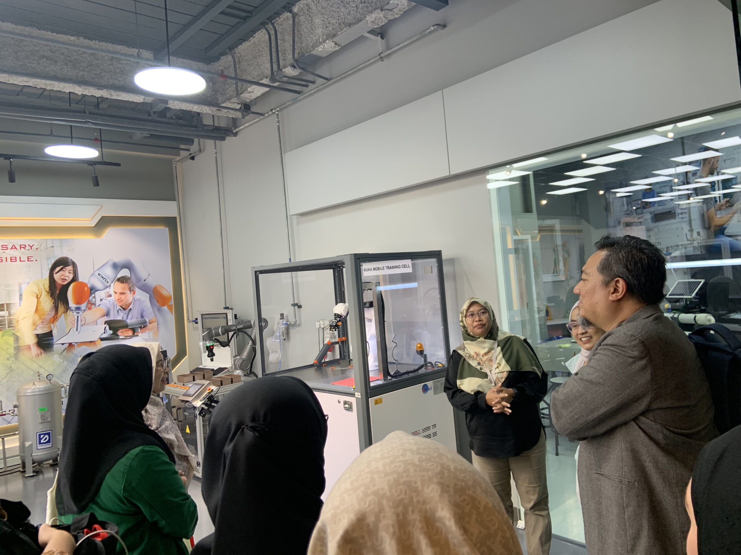 FE Unusida Kunjungi Laboratorium Canggih di UCSI University Malaysia: Tingkatkan Wawasan Akademik dan Kolaborasi