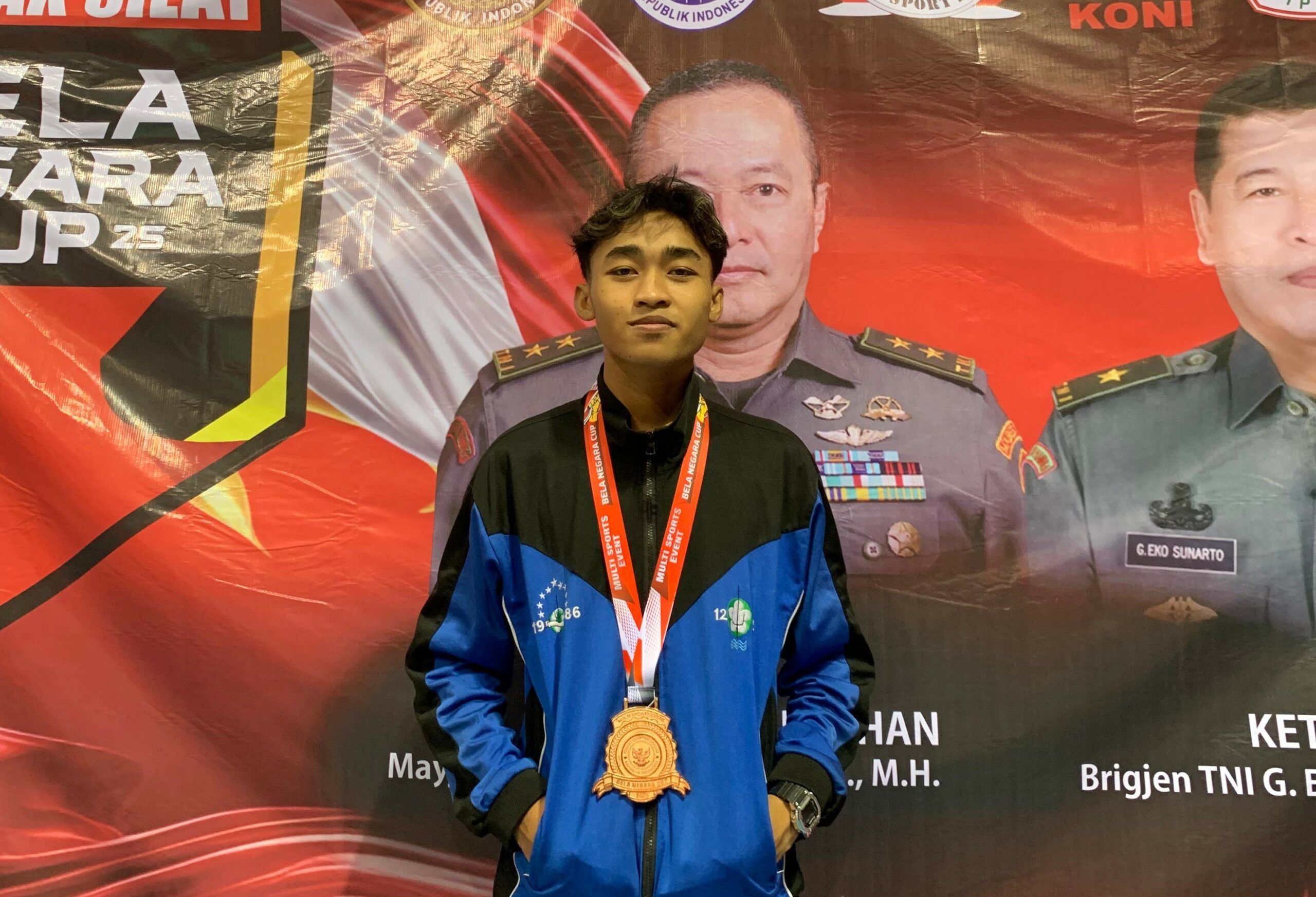 Mahasiswa Prodi Manajemen Fakultas Ekonomi Universitas Nahdlatul Ulama Sidoarjo Raih Prestasi di Kejuaraan Pencak Silat Bela Negara Cup 2025